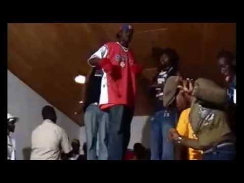 Okra Tom Dawidi - Ayekoo ft. Tinny [Official Video]