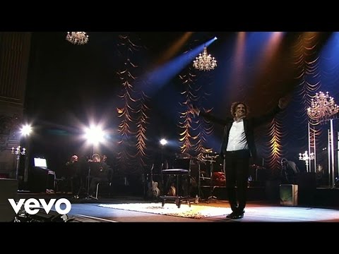 Videoclip de Como Olvidar (Versión Acústica / Una Noche En El Teatro Real / 2011) — David Bisbal