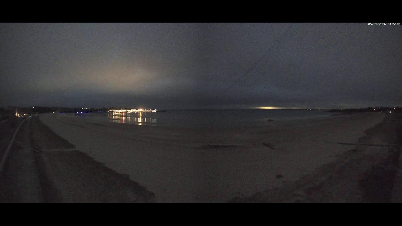 Live webcam view of Saint-Cast Beach & Atlantic Bay