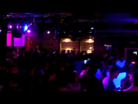 DJ Dips featuring Saini Surinder - Brand New EXCLUSIVE - Nov 2011