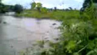 preview picture of video 'enchente no rio buenos aires em lajeado novo maranhão 01'