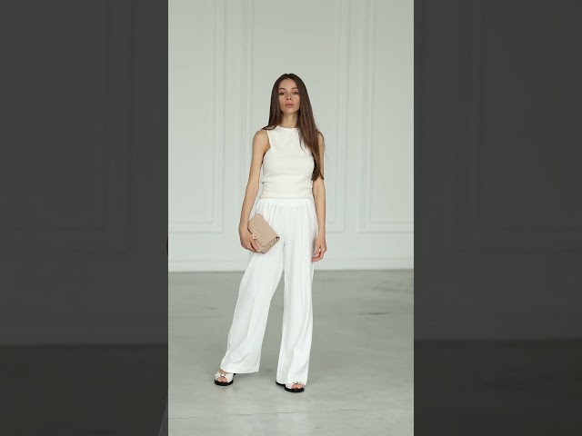 Чоботи жіночі шкіряні байка хутро 592641 Чорний Сандалі жіночі шкіра з закритою пятою 591647 Чорні