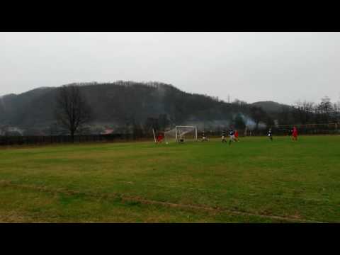 Gol Lup in Aurul - Metalul