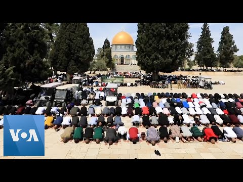 Orações na mesquita de Al-Aqsa, em meio à tensão no Oriente Médio