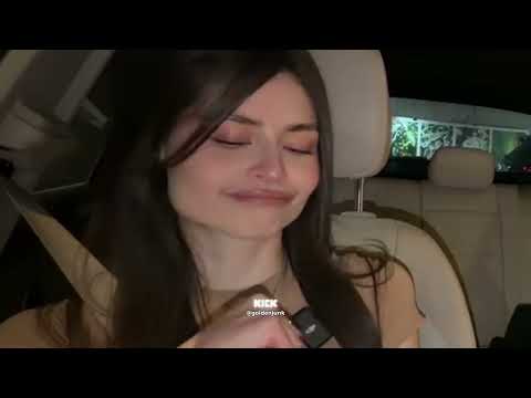 Go y Jimena Rangel hablando de peores citas