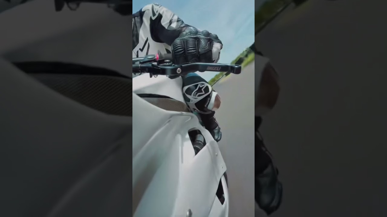 #automobile #kawasaki10r #bikelife #bikers #highlights #zx10r #yamahar15 #cbr #biker #gopro #racing