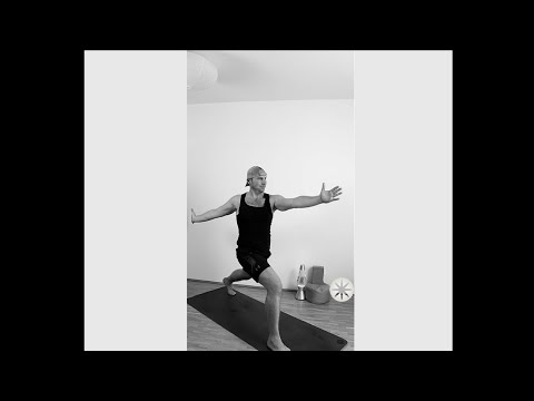 Energy Yoga Flow | Workout mit Stefan Sebath