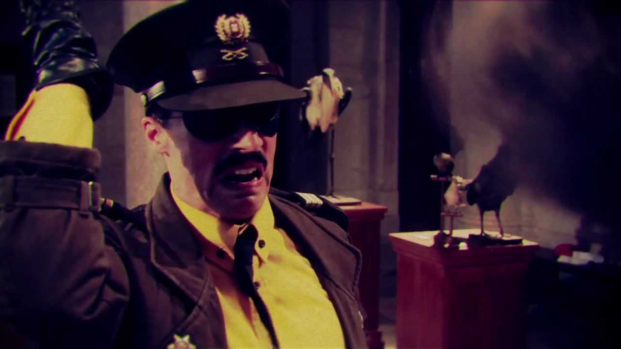 Capitão Falcão - Portuguese Fascist Superhero Trailer