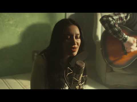 In My Room [Acoustic]- Julia Wolf