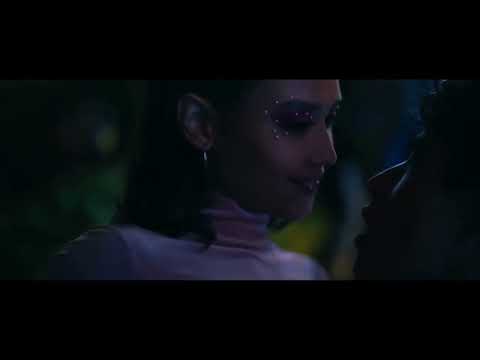 Through My Window Kissing  Scene — Hugo Arbues and Natalia Azahara