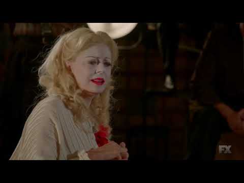 Feud: Bette and Joan - reshoot the beach scene in the studio