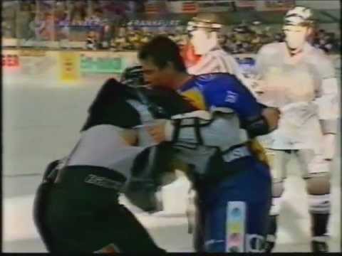 Frankfurt Lions vs Nürnberg Ice Tigers 1997 Schlägerei / Brawl 331 Strafminutos