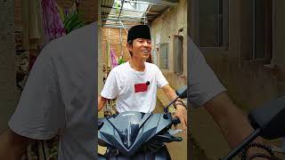 Download lagu Neighbor learns to ride a motorbike #comedy #funnyvideos #funny mp3 Download lagu Neighbor learns to ride a motorbike #comedy #funnyvideos #funny mp3