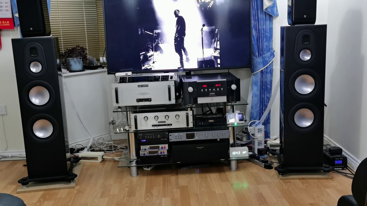 Monitor Audio Platinum PL300 II+ Mark Levinson No.585 amplifier