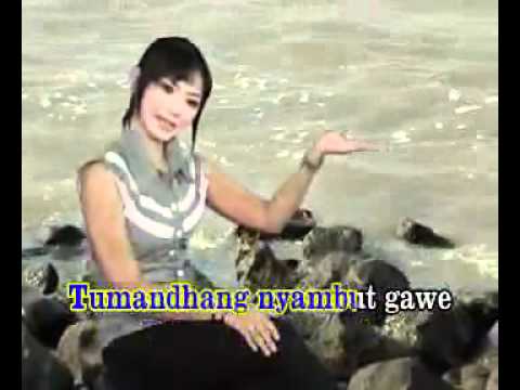 download lagu mp3 mp4 Dangdut Perahu Layar Ratna Antika, download lagu Dangdut Perahu Layar Ratna Antika gratis, unduh video klip Dangdut Perahu Layar Ratna Antika