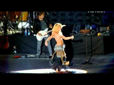 Shakira Танец живота Ojos-asi - Live in Kiev 08/10/2011