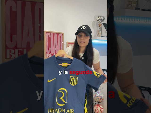 Vídeo relacionado con GAMBEA Calcetines Atlético de Madrid Azul 1986. Calcetines Atlético de Madrid. Producto Oficial Tallas 41-46 y 36-40. Caña media. Talla 41-46