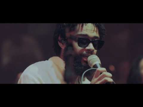 Fióti part. Monica Salmaso - Na aldeia