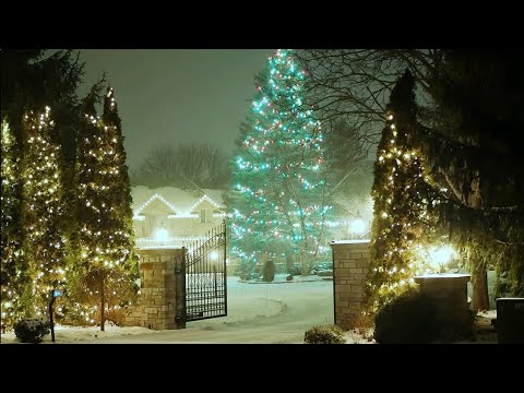 Night Before Christmas Snowfall Christmas Lights and Cozy Homes on Christmas Eve