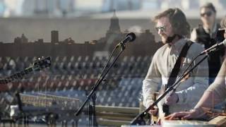 Liam Finn "Burn Up The Road" live on the roof of [the end]
