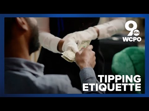 When should you tip? Restaurant employees break down confusing tipping etiquette