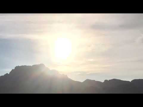 Akal - sacred Sanskrit chant to release the soul of a beloved departed one into the divine. 1.12hr