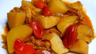 ירקות בתנור עם נקניקיות צמחיות טעים ובריא Vegetables in the oven and vegetable sausages (ליהי קרויץ - מטבח בקלי קלות) - התמונה מוצגת ישירות מתוך אתר האינטרנט יוטיוב. זכויות היוצרים בתמונה שייכות ליוצרה. קישור קרדיט למקור התוכן נמצא בתוך דף הסרטון