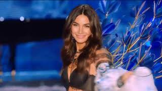 Lily Aldredge video