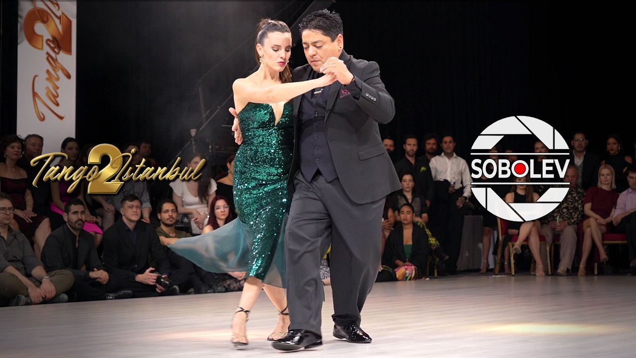 Video thumbnail for Agustina Piaggio & Carlitos Espinoza - Tus Labios Me Diran