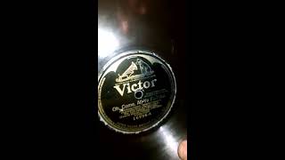 Trinity Choir - O&#39; come all ye Faithful - on Victor Records