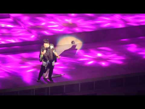落花流水 (Live) — YouTube