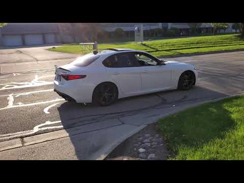 First straightpiped alfa romeo giulia 2.0 turbo part 1