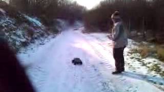 preview picture of video 'balade dans la neige tamiya super blackfoot'
