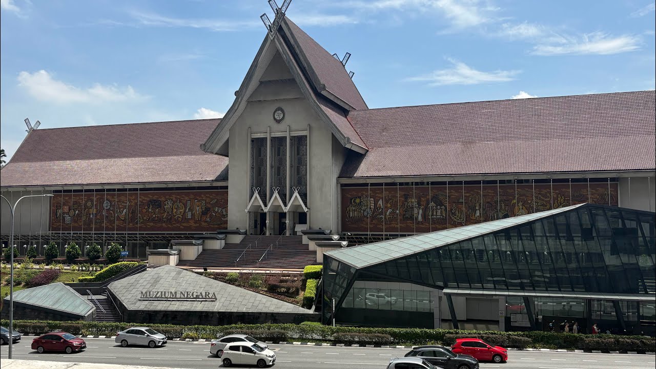 [KL Vlog] Batu caves, royal Selangor visitor Center, National Museum of Malaysia