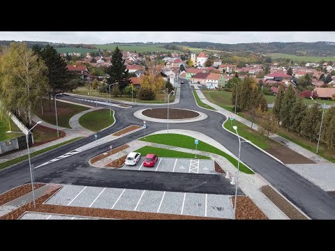 Nepřehlednou křižovatku v Určicích na Prostějovsku nahradil nový rondel