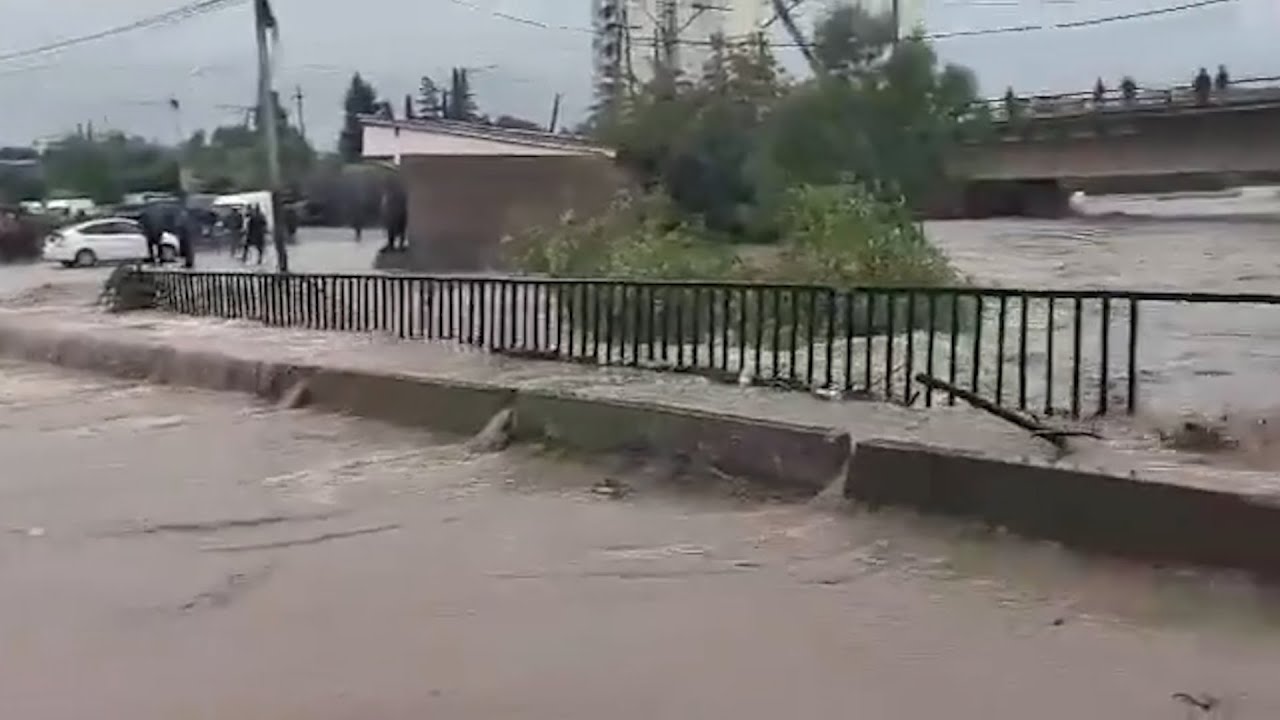 Հորդառատ անձրևները հեղեղել են Վրաստանի՝ Մառնեուլին և Բոլնիսը