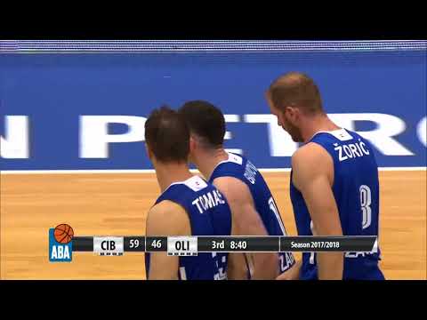 Luka Žorić in flight mode! (Cibona - Petrol Olimpija, 5.10.2017)
