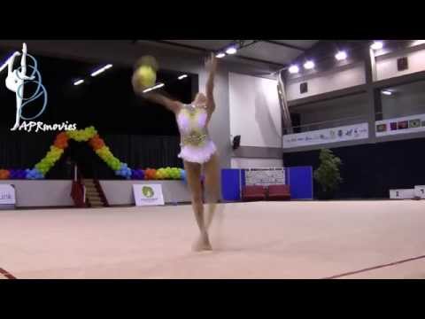 Sara Llana - Club Ritmo (ESP) - Bola (Ball) - Senior - TInGyR 2015