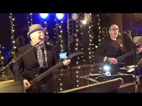 Castello di Petrata Wedding Party - Mr.Brightside LIVE!!! #destinationweddingitaly #weddingitaly