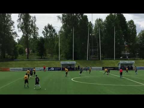 U19: SAIK-Ludvika Felix lämpar fram bollen genom mittfältet och Joe gör mål via Anands framspel