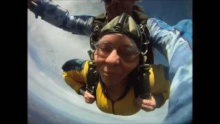 preview picture of video 'Diane's Skydive - 2011'