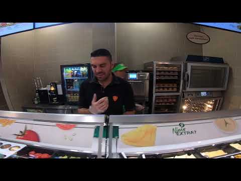 Tréner Peter Frühauf pripravuje najlepší sendvič