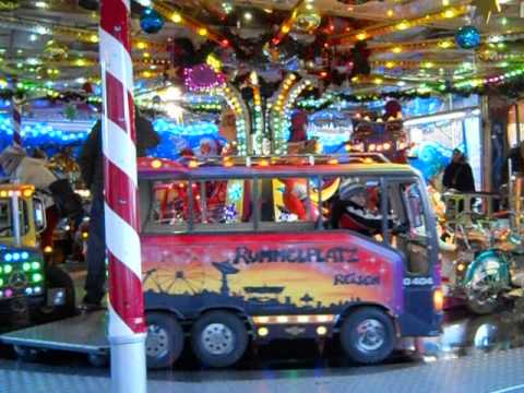 Kinderkarussell "Kindertraum" (Laux) auf dem Wiesbadener Weihnachtsmarkt 2012