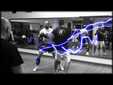 lezione di kick boxing