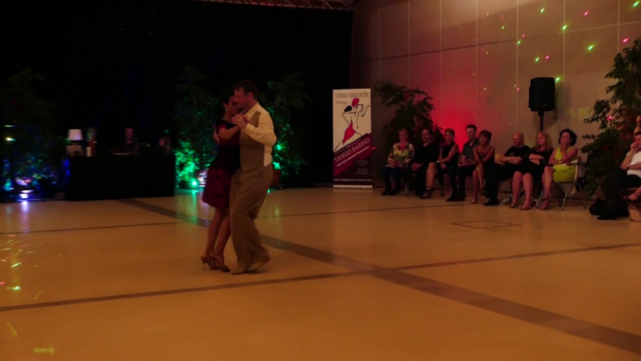 1° nuit Tango Bayonne MILONGA Noelia Sébastien Desez (Ella Es Asi E Donato)