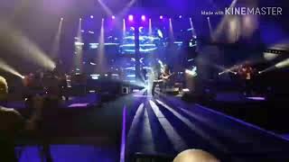 Zamani Slam Menanggis(kita terpaksa bermusuhan)