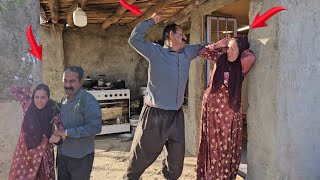 Download lagu Never-ending troubles: The fight between the Ali family mp3 Download lagu Never-ending troubles: The fight between the Ali family mp3