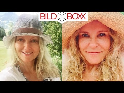 Frauke Ludowig und Katja Burkard oben ohne im Urlaub - RTL–Ladys mal ganz natürlich - BILDBoxx