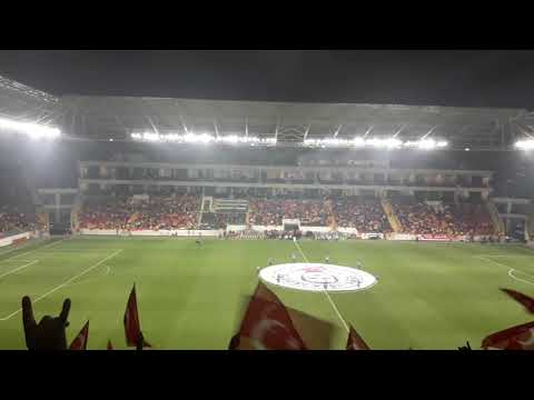Eryaman stadı-A.Gücü tribünü ŞEHİTLER ÖLMEZ.