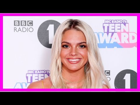 [Breaking News]Bikini-clad Louisa Johnson strip down thong barely there sparkle in Bali